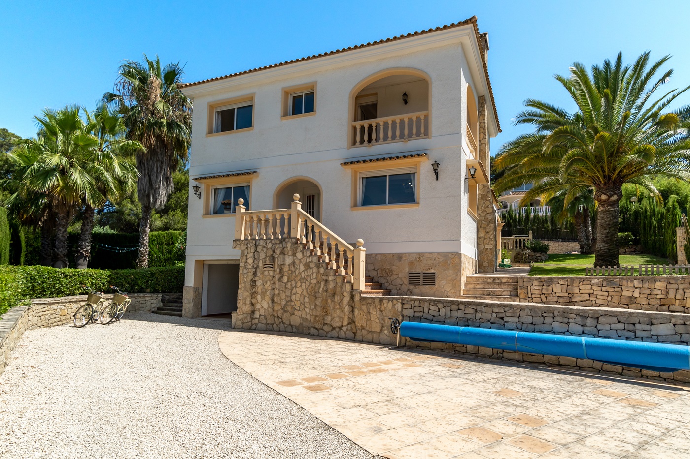 Villa Borgoña - Spacious family villa close to the beach